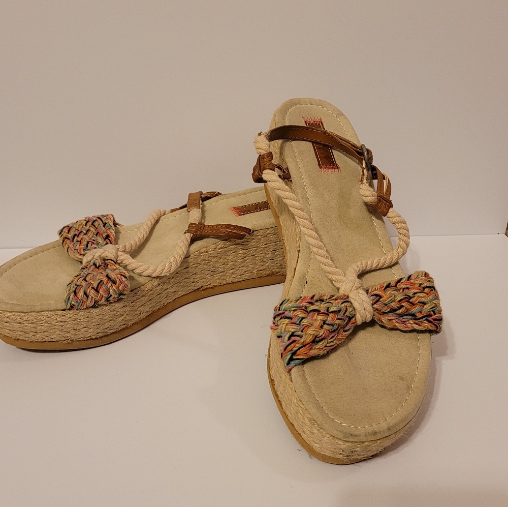Roxy wedge sandles